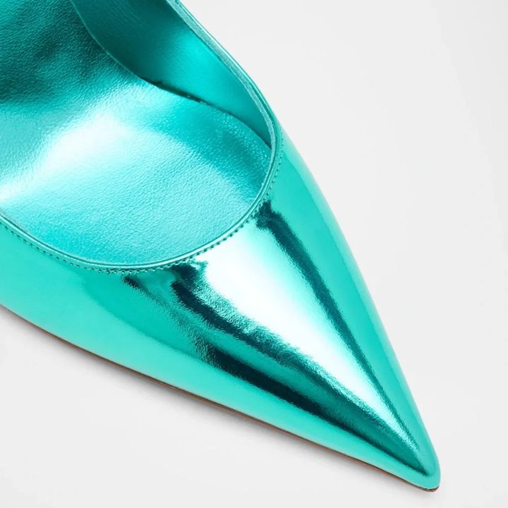 Miss Z red sole detail